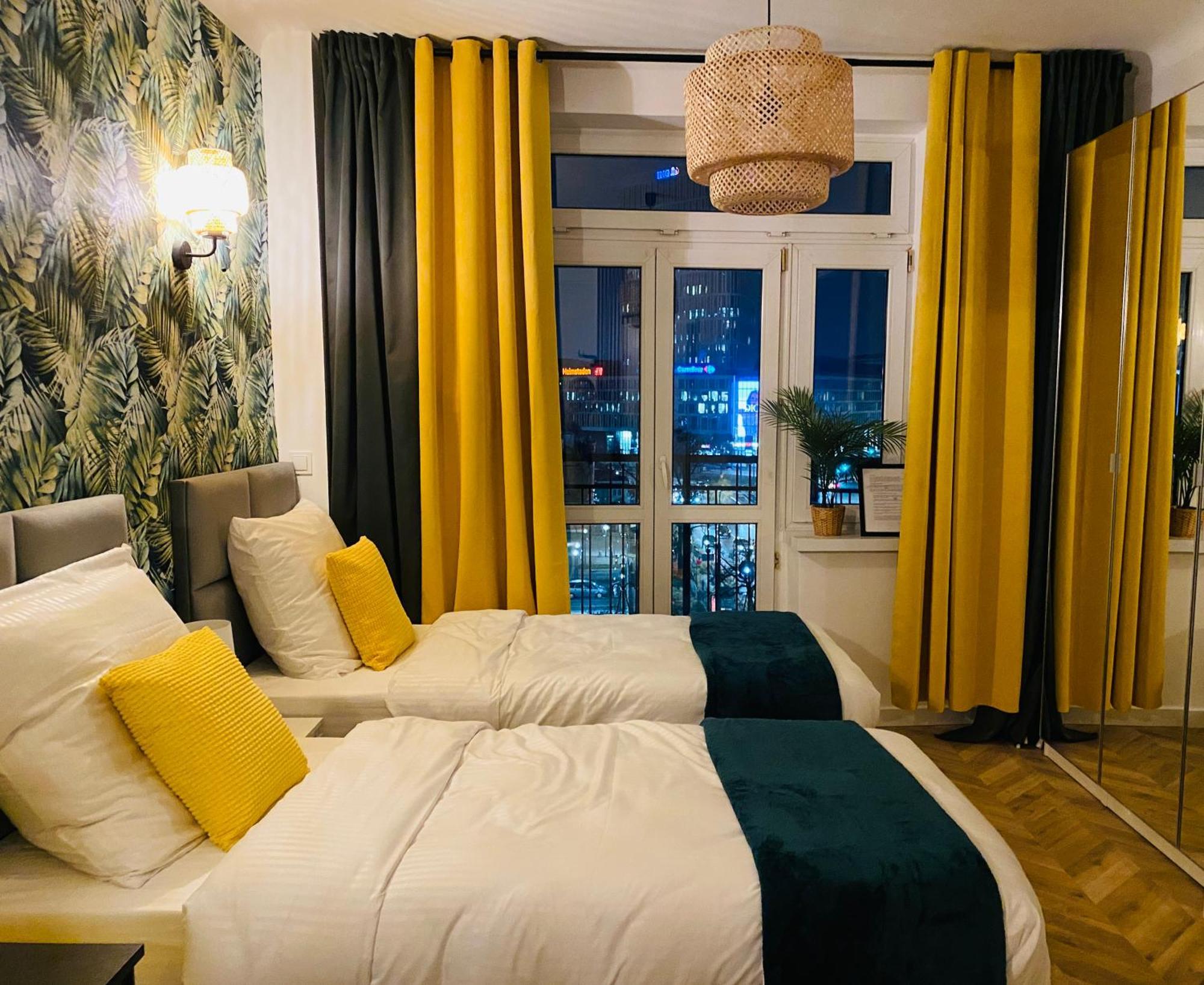 Olivia Apartments - Sloneczny Apartament W Centrum Warszawy, Plac Unii Lubelskiej, Lazienki Krolewskie, Pole Mokotowskie วอร์ซอ ภายนอก รูปภาพ